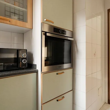 Apartament Guesthost - Cozy Near San Siro *