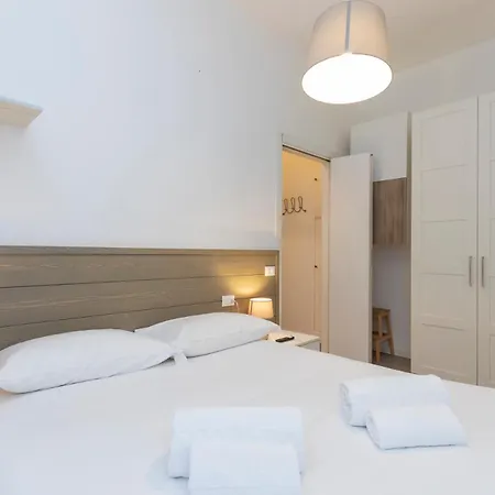 Comfortable Two-room Porta Romana M3 Апартаменты