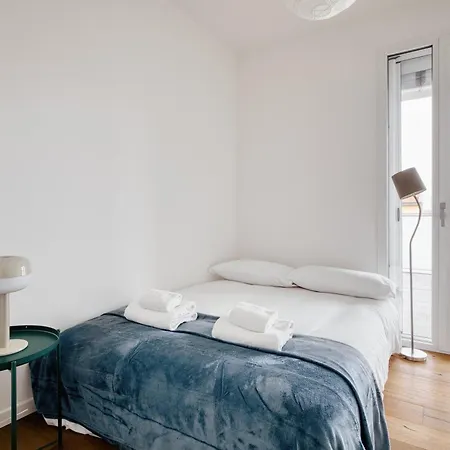 Lejlighed Just Urban - Bright 2br With Terrace 10 Min M4 To Duomo Milano