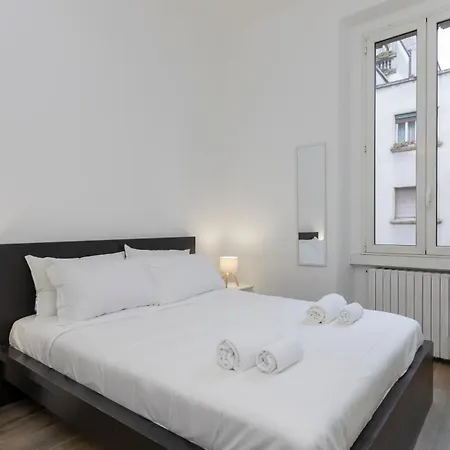 M1 M2 A Short Walk From The Subway Apartman