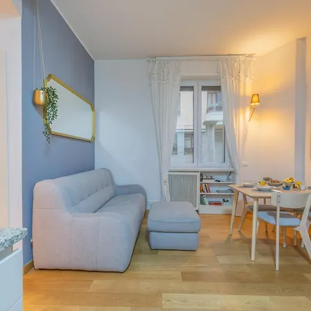Apartment Cenacolo, Corso Magenta, Milan's Historic Center