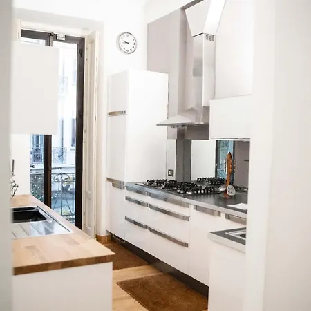 The Moscova Gallery House شقة