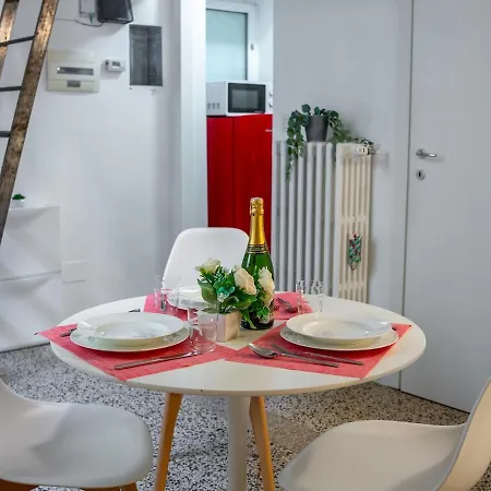 아파트 Arco Della Pace-sempione Cozy Loft 3 Pax Ac Wifi