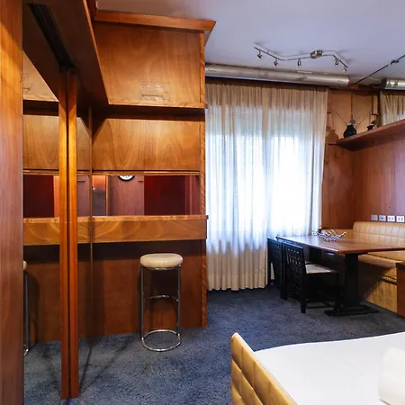 Youhosty - Ravizza Wood 22 Apartment Mailand