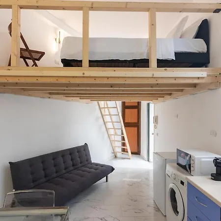 Apartment Easy Loft Next To Loreto Metro Stop *