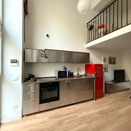 Loft Con Giardino Privato A Milano