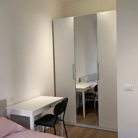 Modern And Bright House 20 Minutes From The Duomo Appartamento *