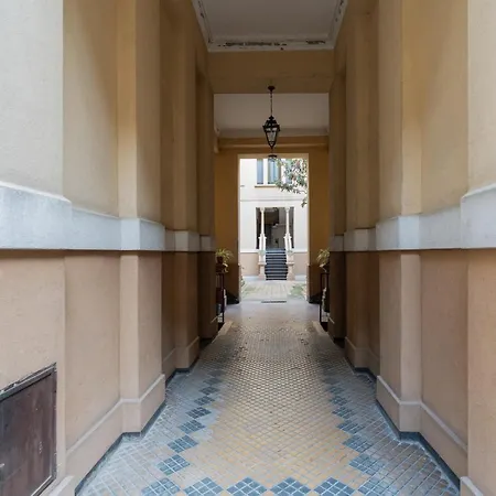 Guesthost - Porta Romana Lovely * Milano