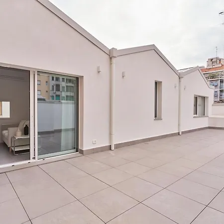 Up To - Residenze M6-m6a * Milán