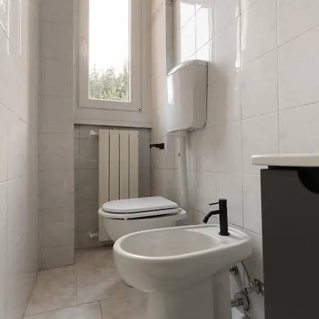 Guesthost - Cozy Near San Siro Apartament *