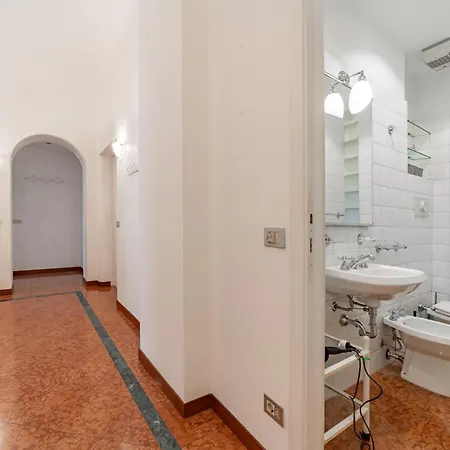 4 Min From Porta Genova Station With Whirlpool Appartamento