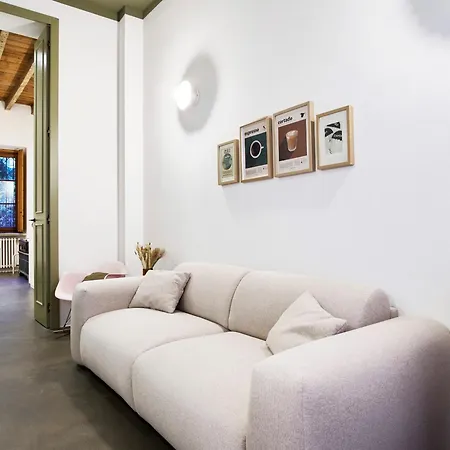 Apartment Design With Private Street Entrance