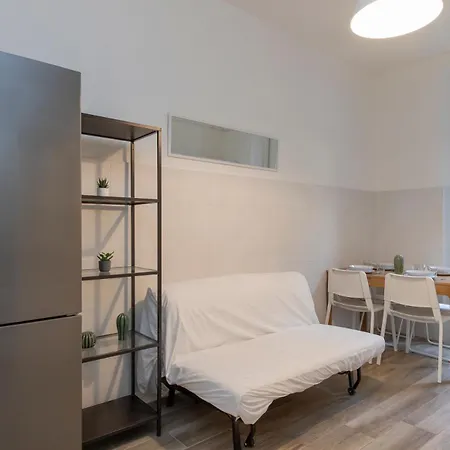 Apartman M1 M2 A Short Walk From The Subway
