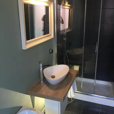 Bruzzanese Appartamento *