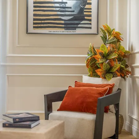 Apartment Secret - San Babila Lux Milan