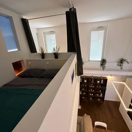 Dea Dreams - Lofty Marghera Semesterbostad *