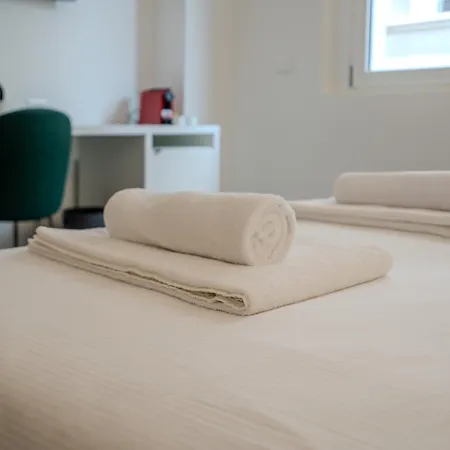 Italianflat - Vandom 1 Duomo Foresteria Lombarda 3*
