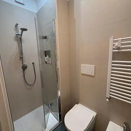 Bed & Breakfast Chiara's Place Milano