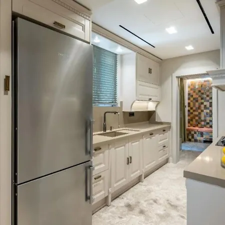 In Piazza Duomo فندق مبيت وإفطار *