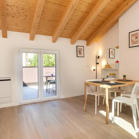 Apartmanhotel Hotiday Frattini Milánó