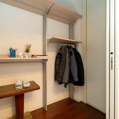 アパート Modern In With Wifi And Ac ミラノ