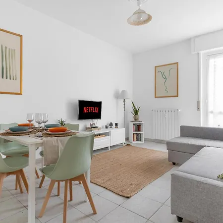 Casa Sibilla - Balcony Apartment, 7min Linate & Arena, Fast Wifi 밀라노