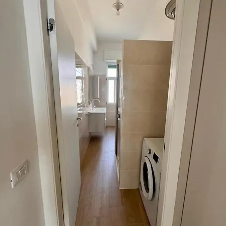 Corso Garibaldi 73 * Milano