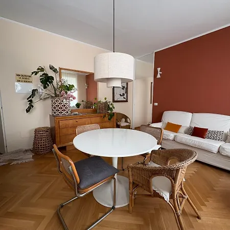 I-host - 22 Marzo 4 Apartman Milánó