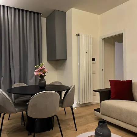 Premium Station Милан