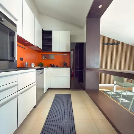 Homeby, Casa Betta * Mediolan