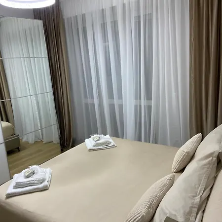 Deluxe Veranda - Prada And Olympics 2026 Apartamento *