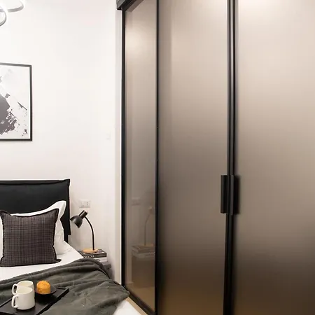 Stylish 1br Near شقة ميلان