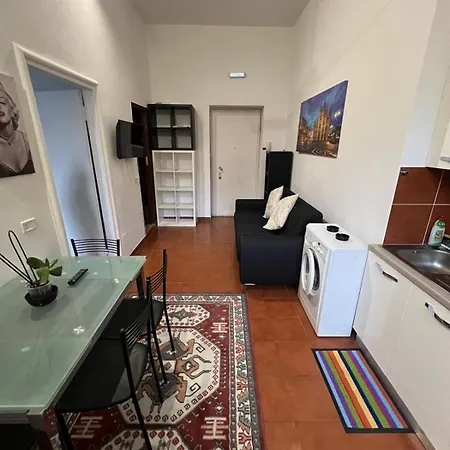 Nic House Apartmán *