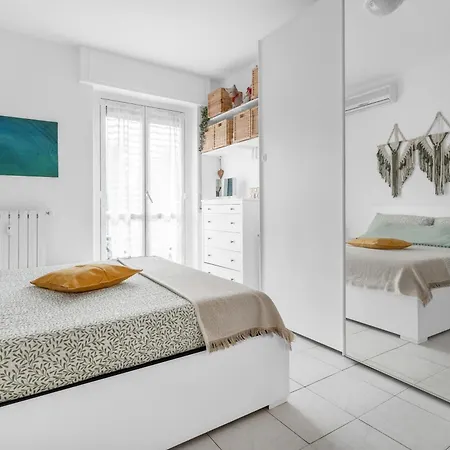 Casa Sibilla - Balcony Apartment, 7min Linate & Arena, Fast Wifi 아파트 *