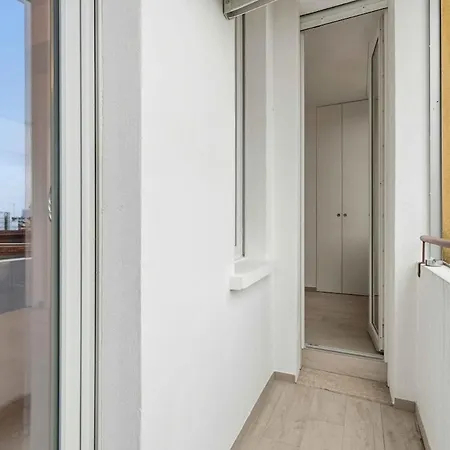 Appartamento Premium With Balcony - Hospital Besta *