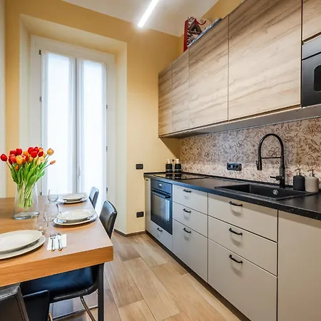 Domus * Μιλάνο