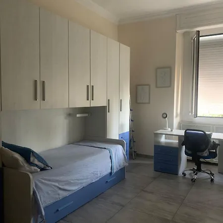 Pi Rossi 52 Milánó