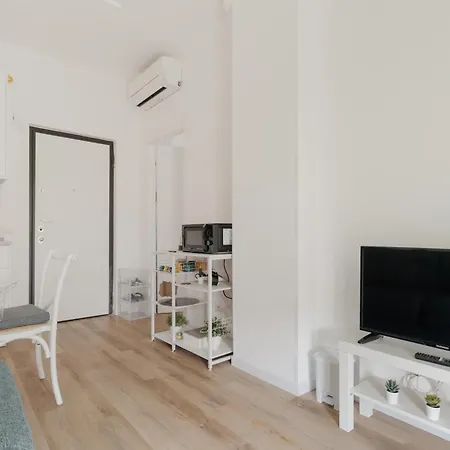 Appartamento Guesthost - Comfy Balcony X4 Turro Milano