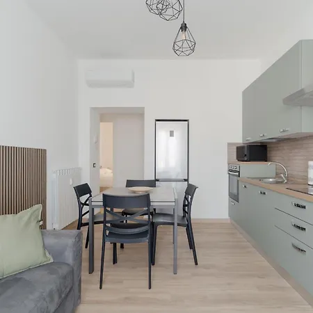Guesthost - Modern Flat In Vigentino Apartamento Milão