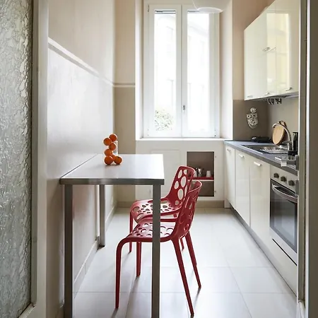 Spacious And Comfortable - Porta Romana Appartement Milaan