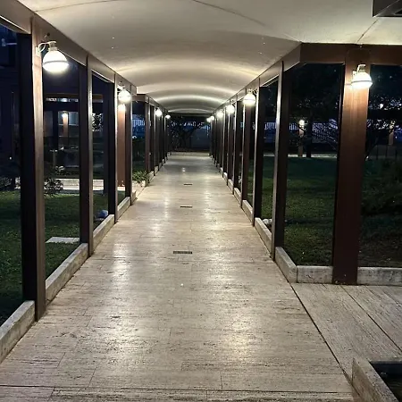Flat Near Station And Duomo 밀라노