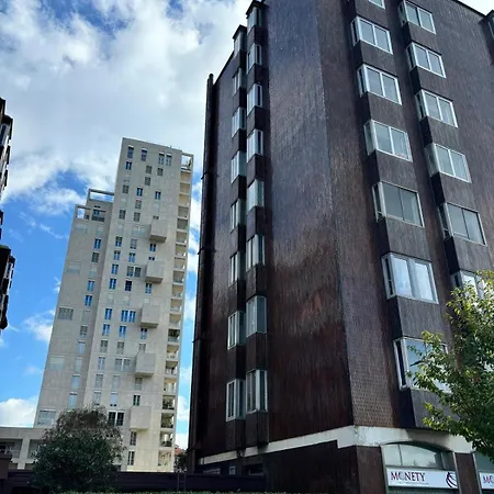 Flat Near Station And Duomo 밀라노