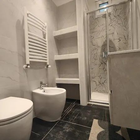 5 דירה מילאנו