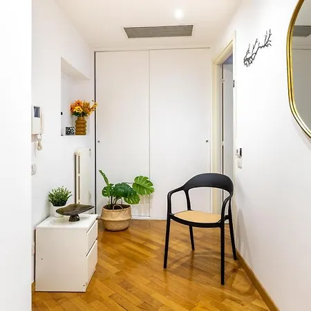 דירה Duomo 15 Min Walk - Historic Center, 4 Bedrooms And 2 Terrace *
