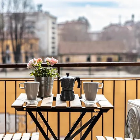 Zona Citylife Ampio Per 5 Con Balcone Milano