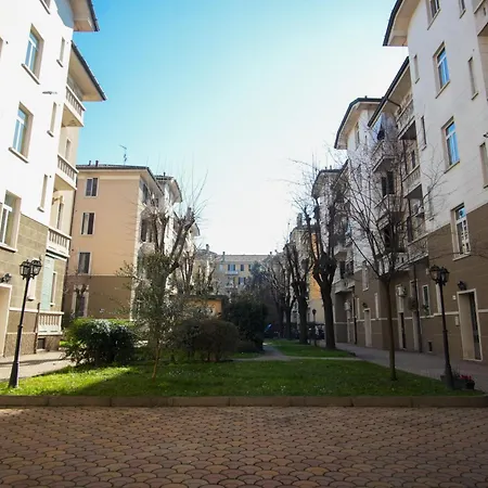 Apartment Loft Da Serena Ai Navigli Milan