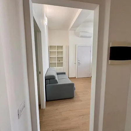 Appartement Corso Garibaldi 73 *