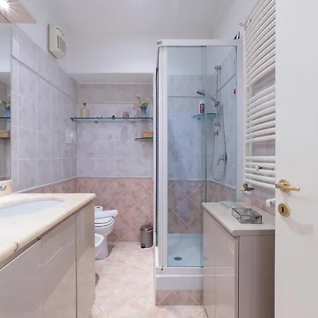 Primopiano - Montenero Apartamento Milán