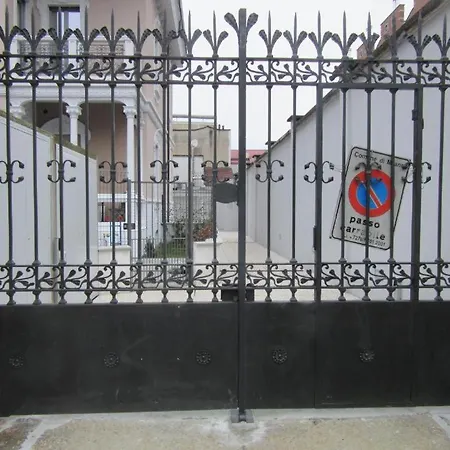 Liberty Domus Igi Milano