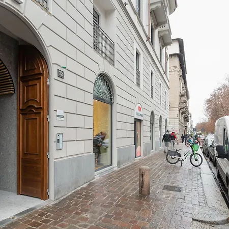 Apartment Guesthost - Cozy Balcony Porta Romana